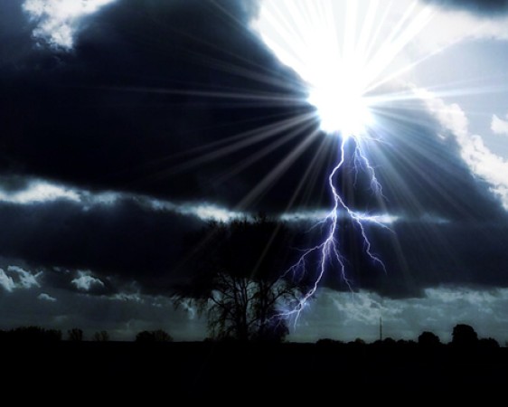 Hoe vraag je best hulp tijdens stormweer? Hoe vraag je best hulp tijdens stormweer?